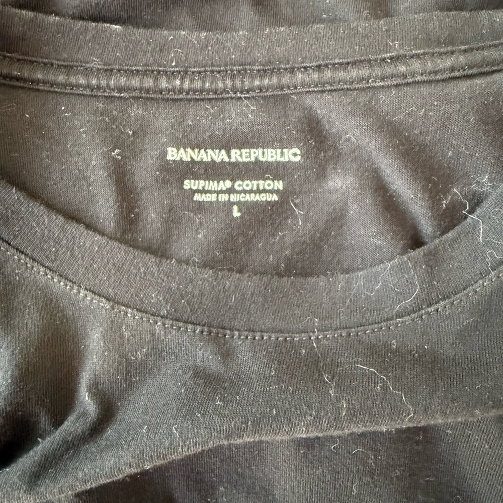 Banana Republic Black Scoop Neck T-Shirt | Size Large | Soft & Timeless Basic - Picture 3 of 3